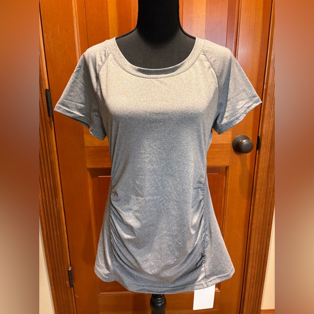 Amposh Gray Women's Maternity Tee Shirt, size L.